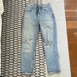 Zara 90s fit mom jean light blue denim